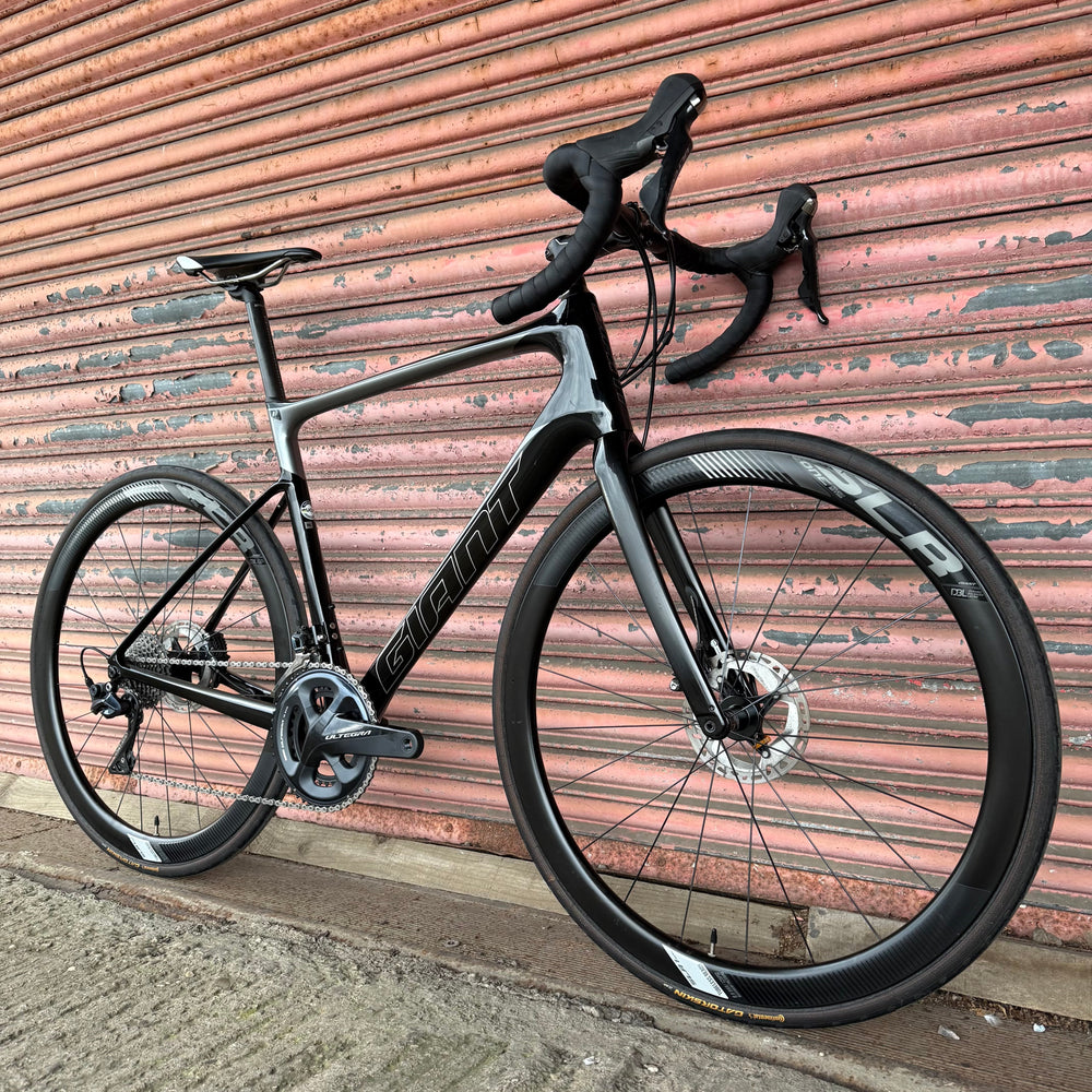 Giant Defy Advanced 1 Ultegra Carbon Endurance Road Bike - M/L 56cm