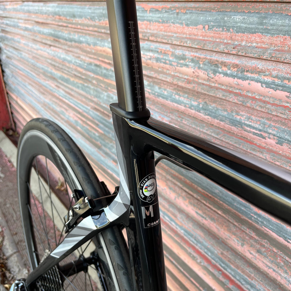 Giant Propel Advanced Ultegra Di2 Carbon Aero Road Bike