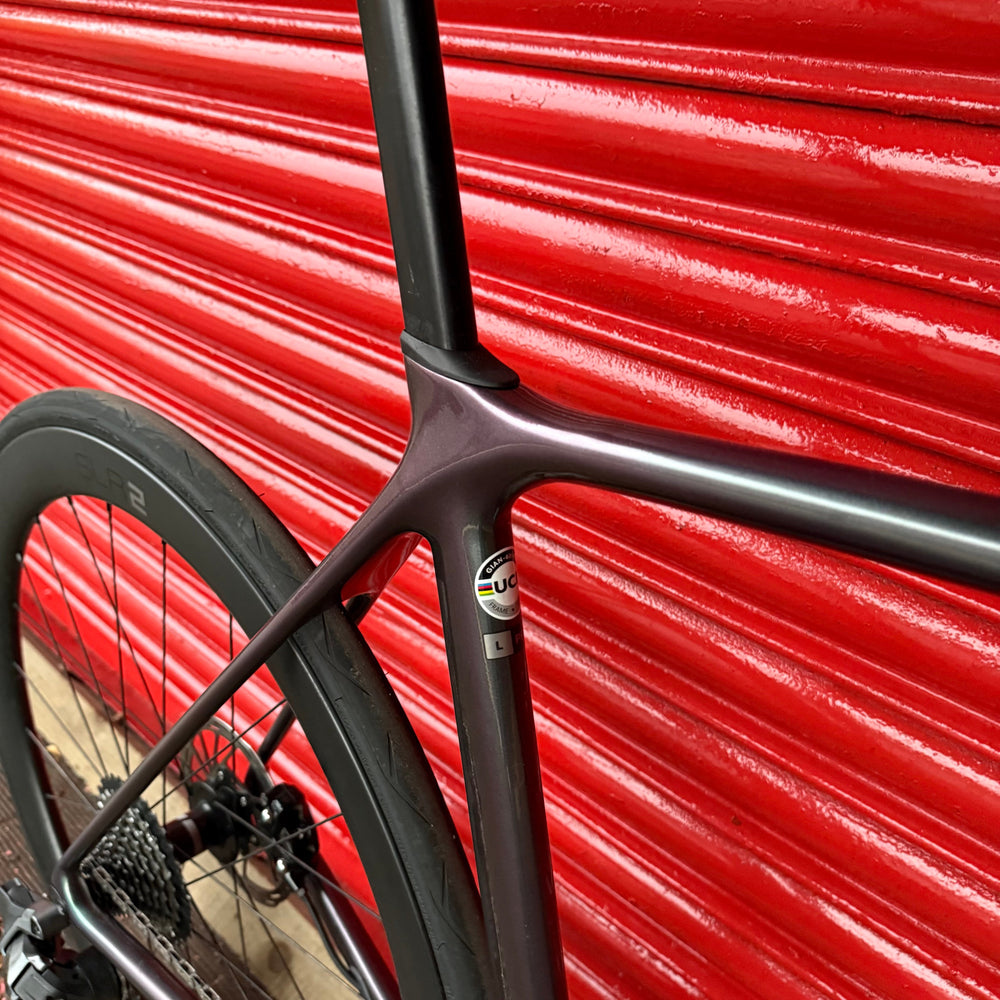 Giant TCR Advanced Pro SRAM Rival AXS Carbon Disc Road Bike - L 58cm