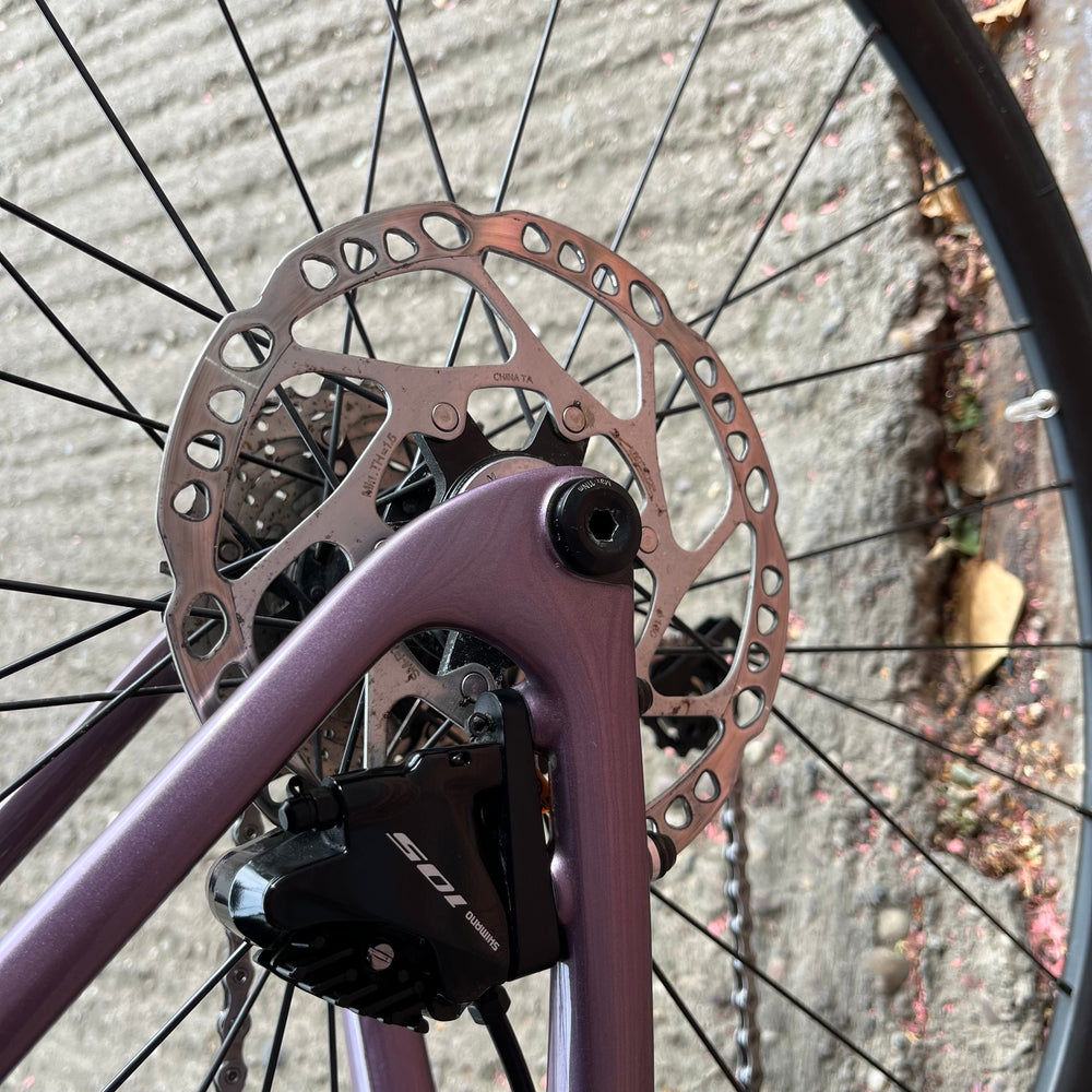 Cannondale SuperSix Evo Shimano 105 Carbon Disc Road Bike