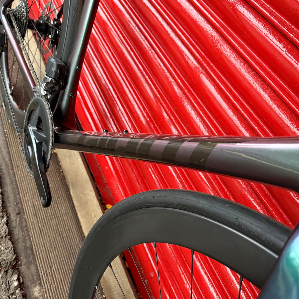 Giant TCR Advanced Pro SRAM Rival AXS Carbon Disc Road Bike - L 58cm