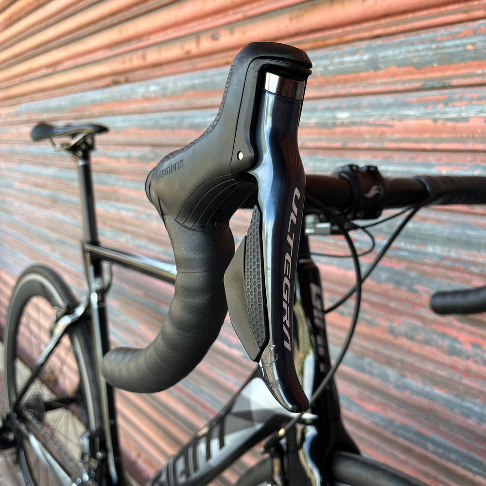 Giant Propel Advanced Ultegra Di2 Carbon Aero Road Bike