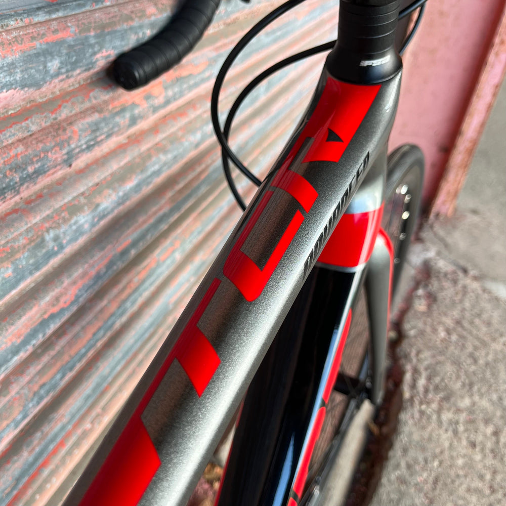 Giant TCR Advanced Ultegra Carbon Disc Road Bike