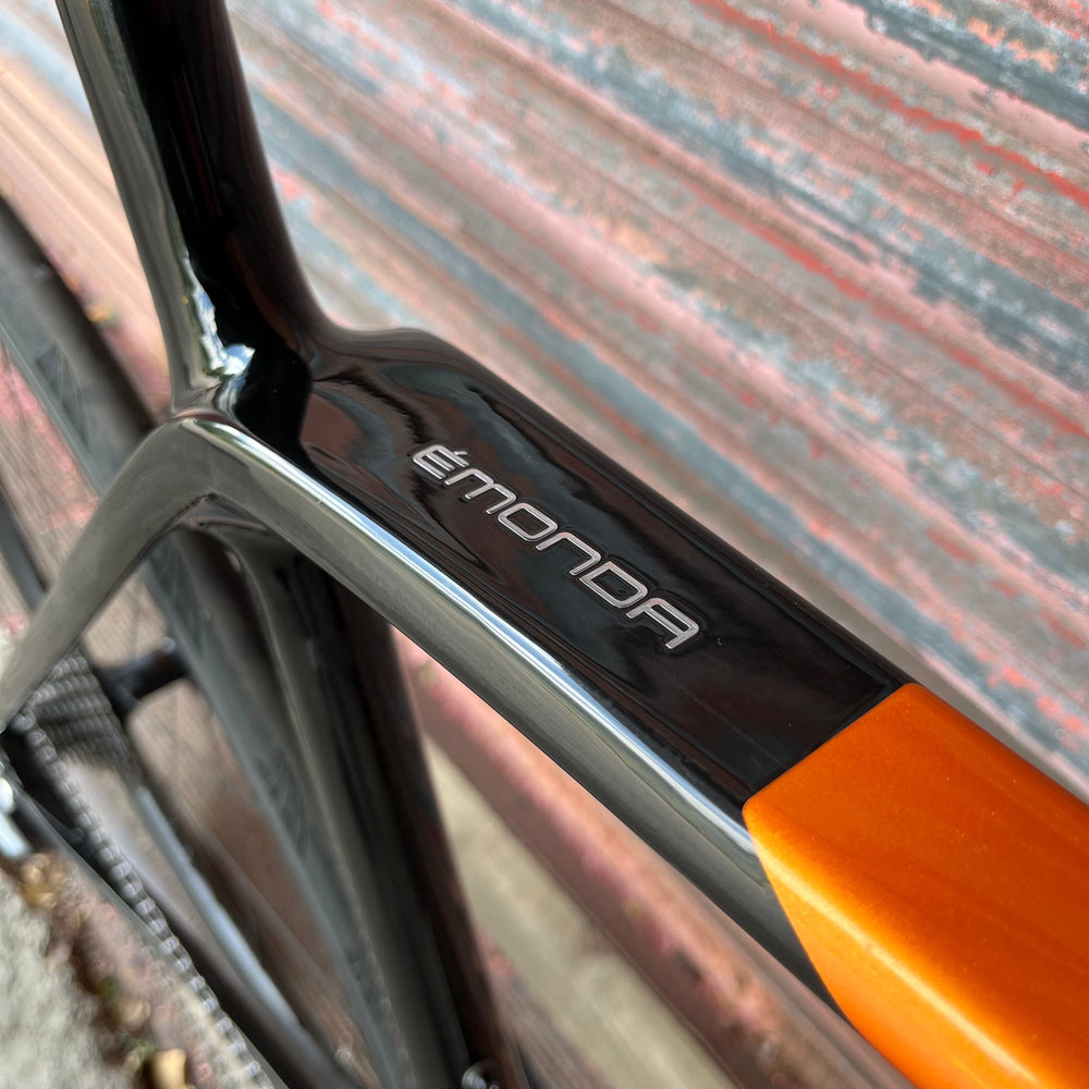 Trek Emonda SL7 Ultegra Di2 Carbon Disc Road Bike