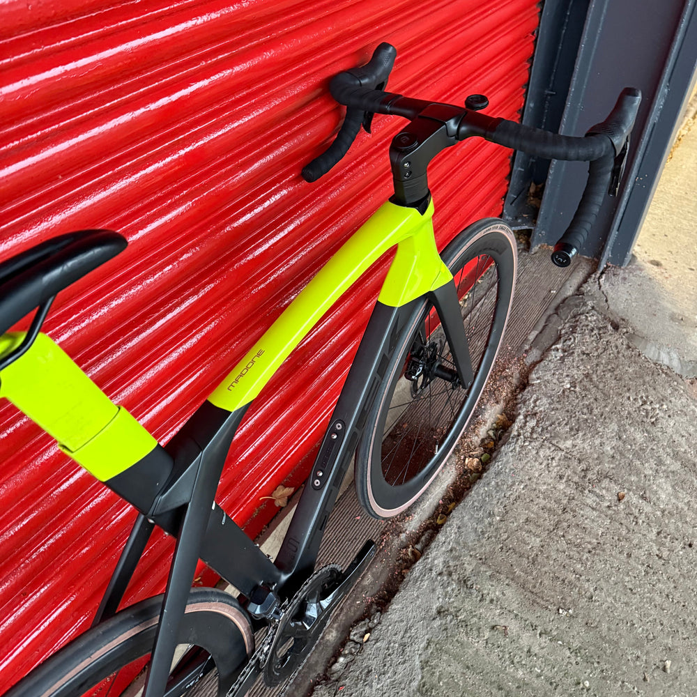 Trek Madone SL Dura Ace Di2 Aero Carbon Disc Road Bike - 58cm