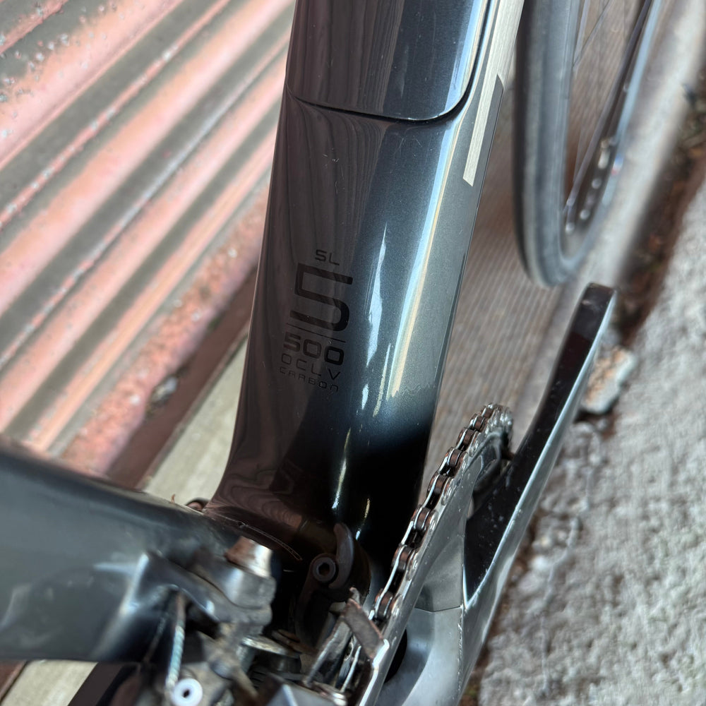 Trek Domane SL5 Shimano 105 Carbon Disc Road Bike
