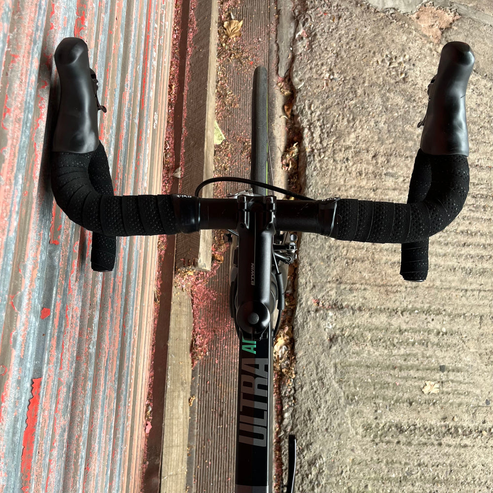 Btwin Ultra AF 700 Shimano 105 Aluminium Road Bike