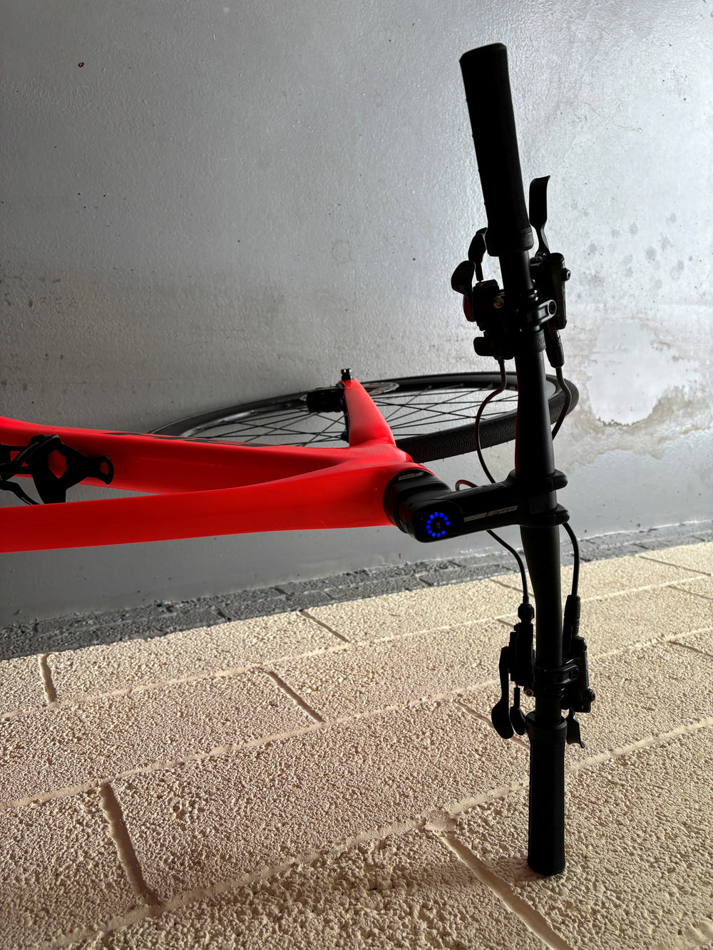 BH CORE RACE CARBON 1.6 2022