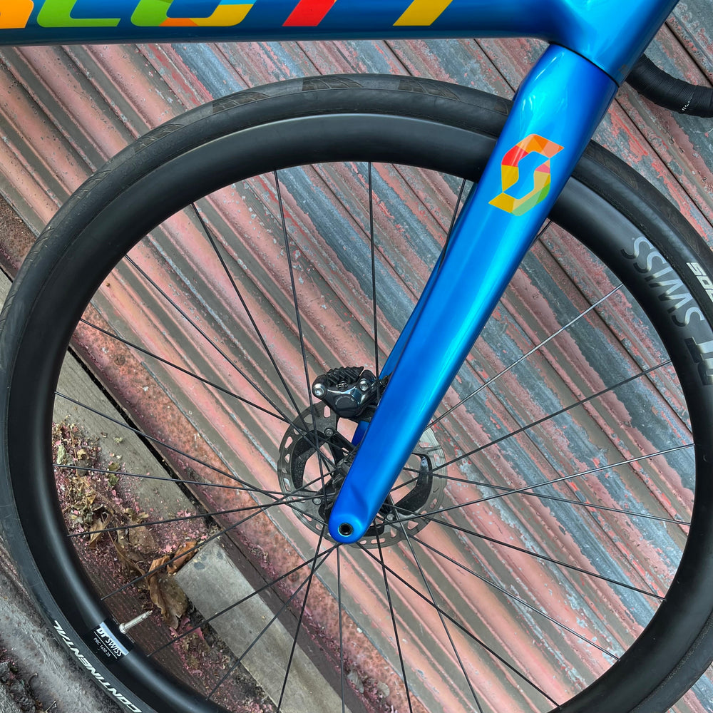 Scott Addict RC Ultimate Chaves Edition Ultegra Di2 Carbon Disc Road Bike