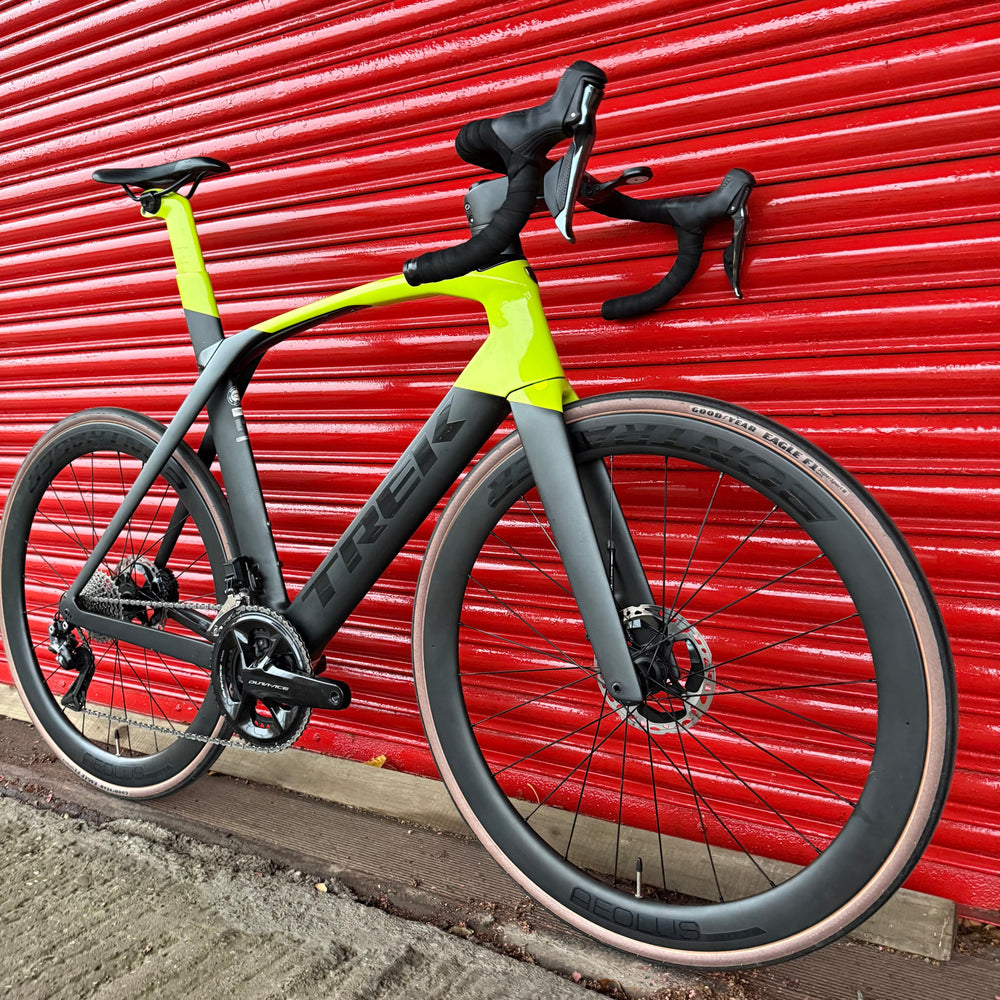Trek Madone SL Dura Ace Di2 Aero Carbon Disc Road Bike - 58cm