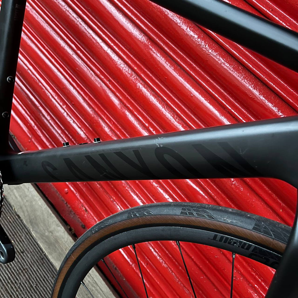 Canyon Ultimate CF SLX Shimano Ultegra Di2 Carbon Disc Road Bike - 2XS 50cm