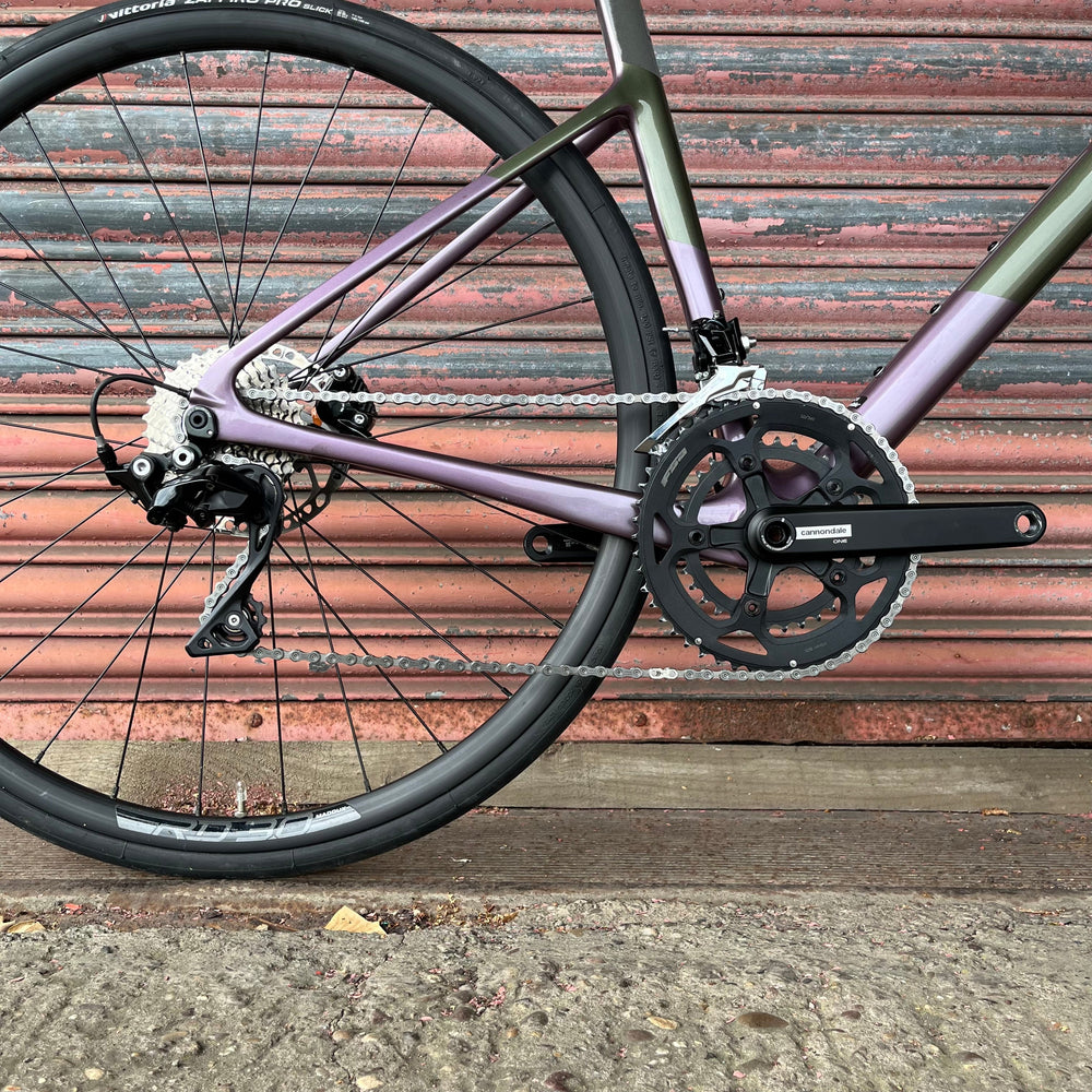 Cannondale SuperSix Evo Shimano 105 Carbon Disc Road Bike