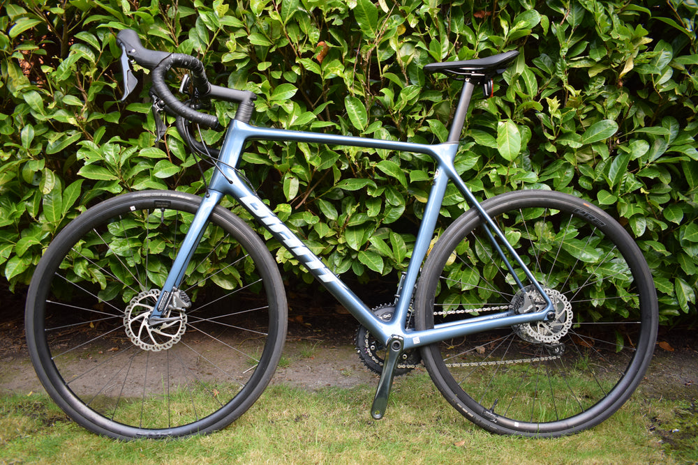 Giant TCR Advanced 3 Disc 2021 Road Bike.