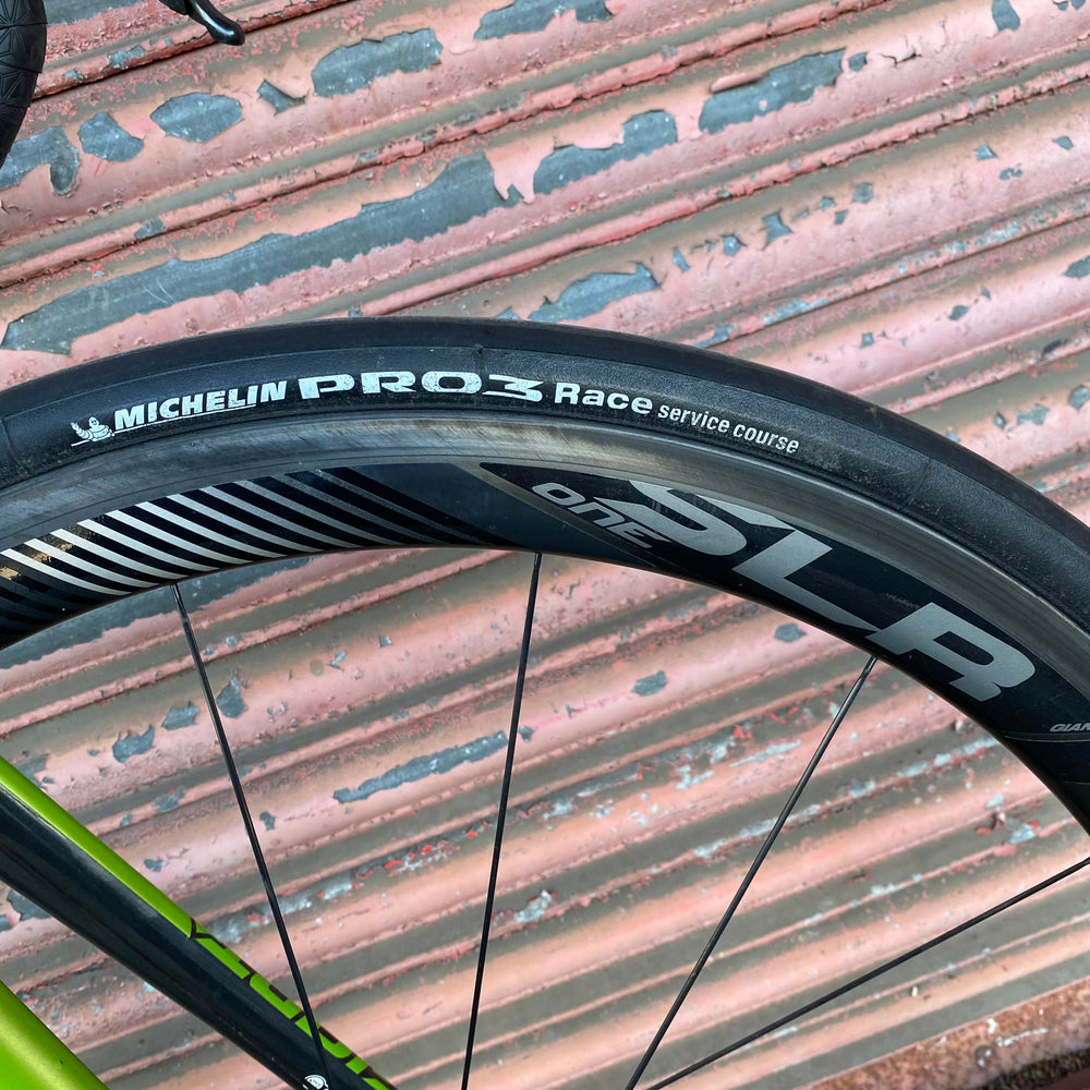 Giant TCR Advanced Pro Ultegra Carbon Road Bike - M/L 56cm