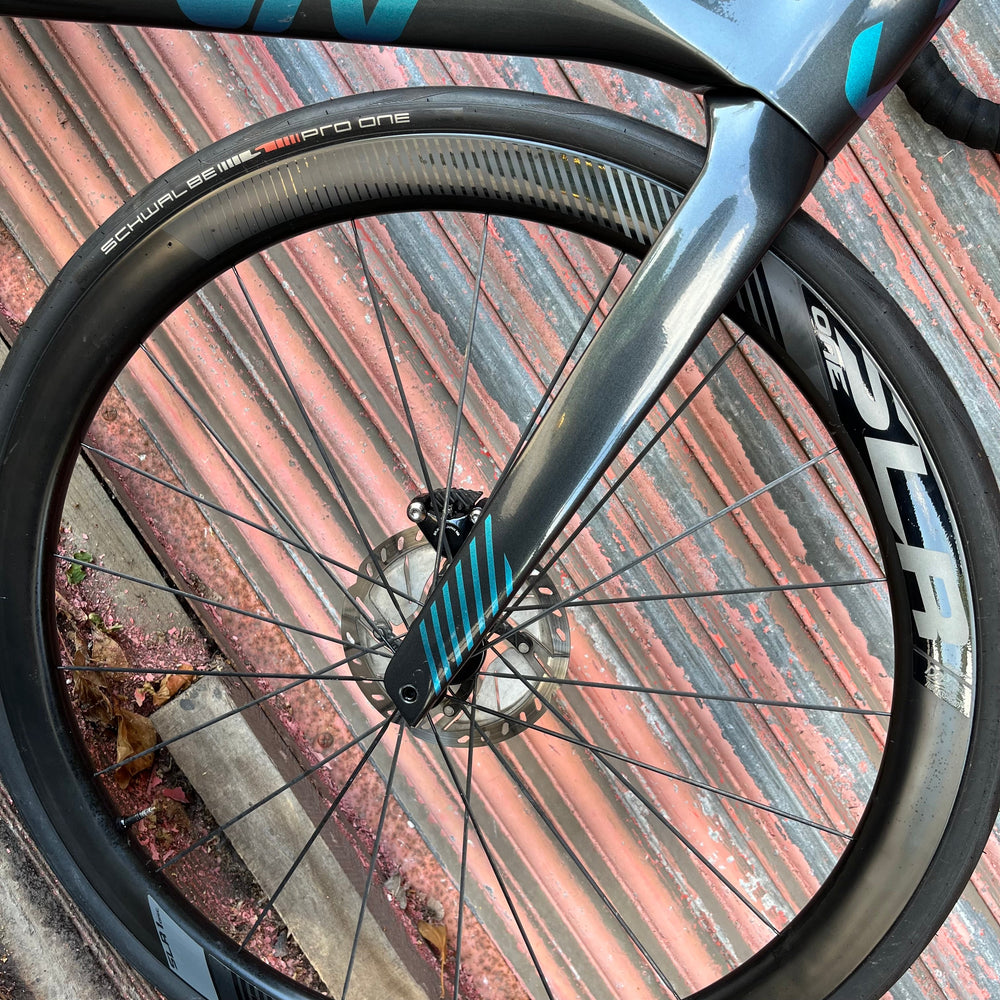 Liv EnviLiv Advanced  Pro Shimano 105 Carbon Disc Aero Road Bike