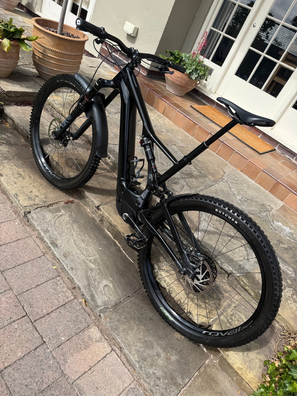 Wirral Wheelz Specialized Turbo Levo 700wh motor