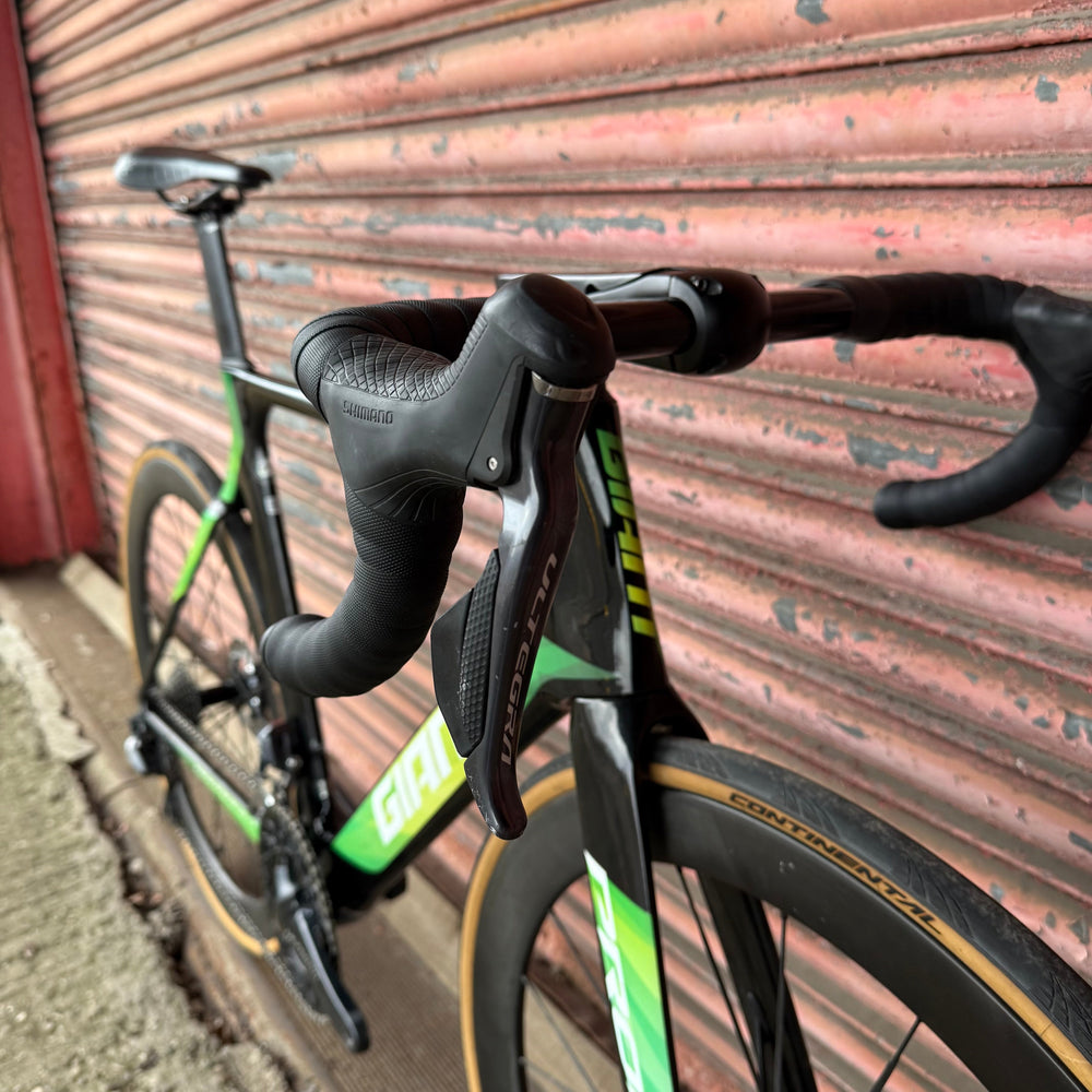 Giant Propel Advanced Pro Ultegra Di2 Carbon Aero Road Bike