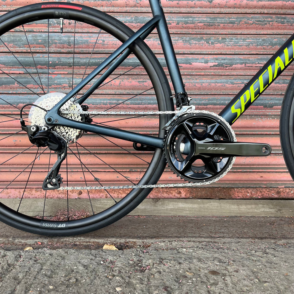 Specialized Tarmac SL6 Shimano 105 12sp Disc Carbon Road Bike - 56cm