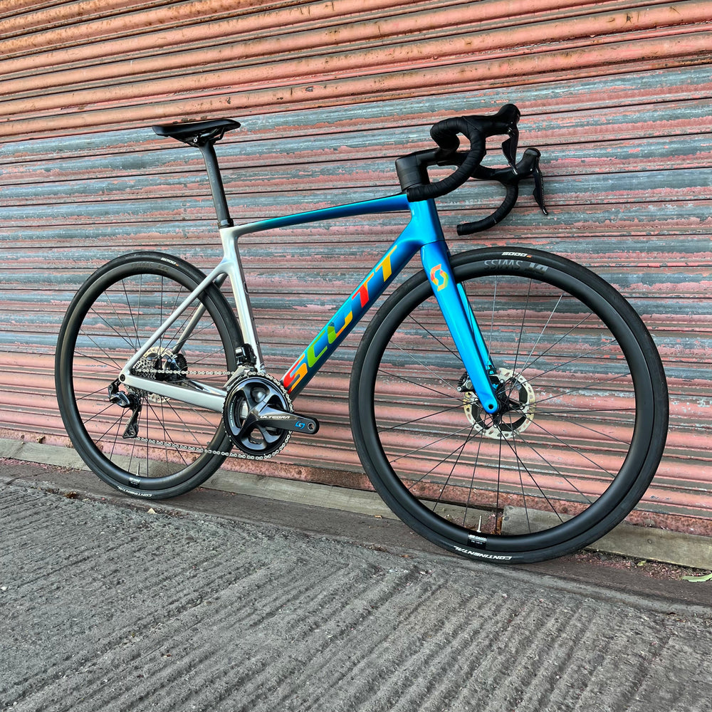 Scott Addict RC Ultimate Chaves Edition Ultegra Di2 Carbon Disc Road Bike