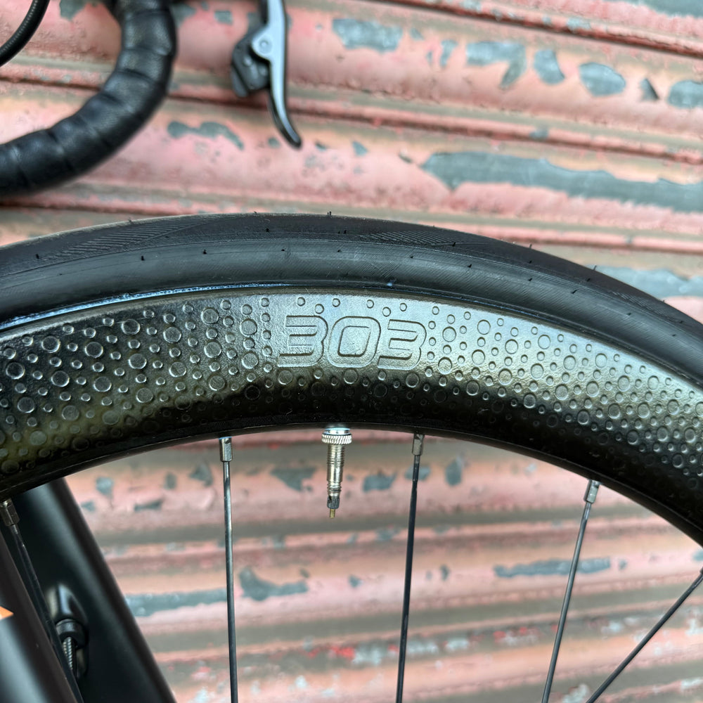 Canyon Ultimate WMN CF SLX SRAM RED AXS Carbon Disc Road Bike