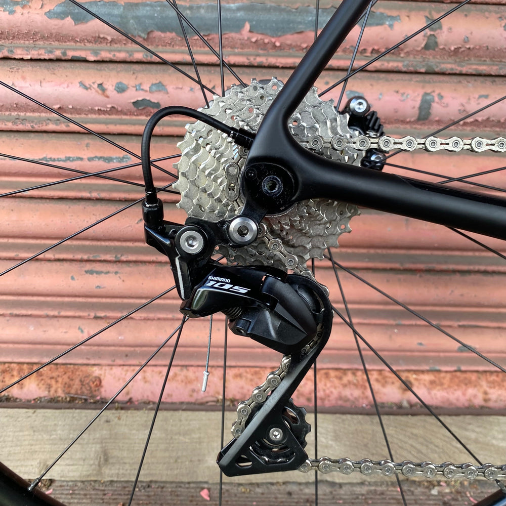 Giant TCR Advanced 2 Shimano 105 Carbon Disc Road Bike - L 58cm