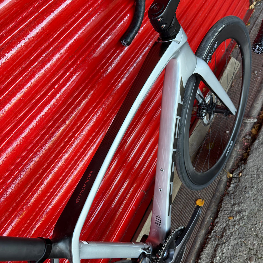 Trek Emonda SL Ultegra Di2 12sp Carbon Disc Road Bike - 54cm