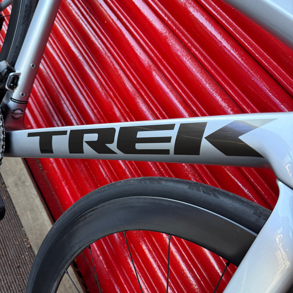Trek Emonda SL Ultegra Di2 12sp Carbon Disc Road Bike - 54cm