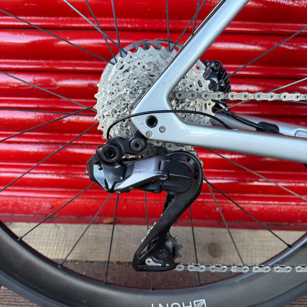 Trek Emonda SL Ultegra Di2 12sp Carbon Disc Road Bike - 54cm