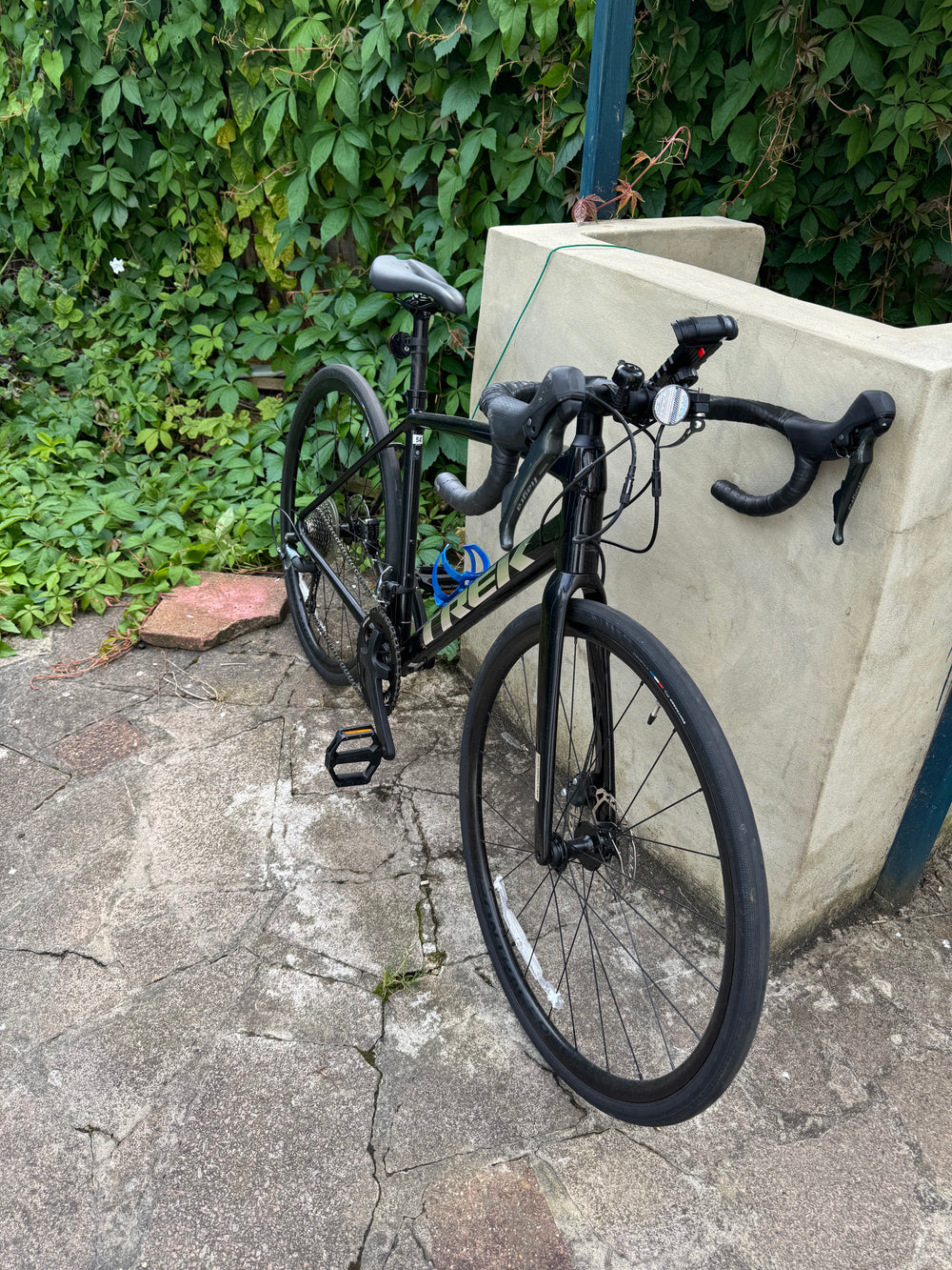 Trek Domane AL 4 Disc 2022