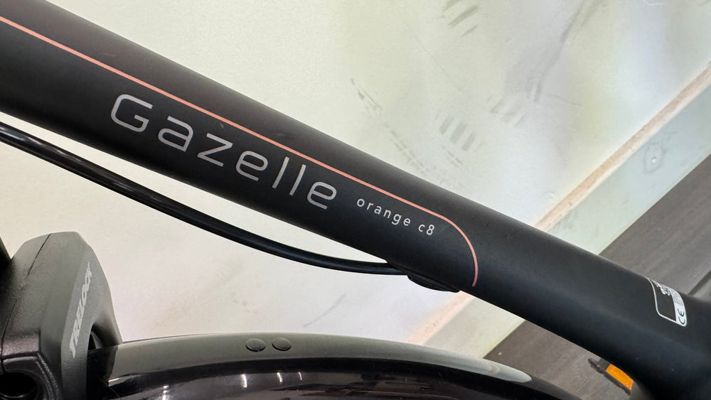 Gazelle Orange C8