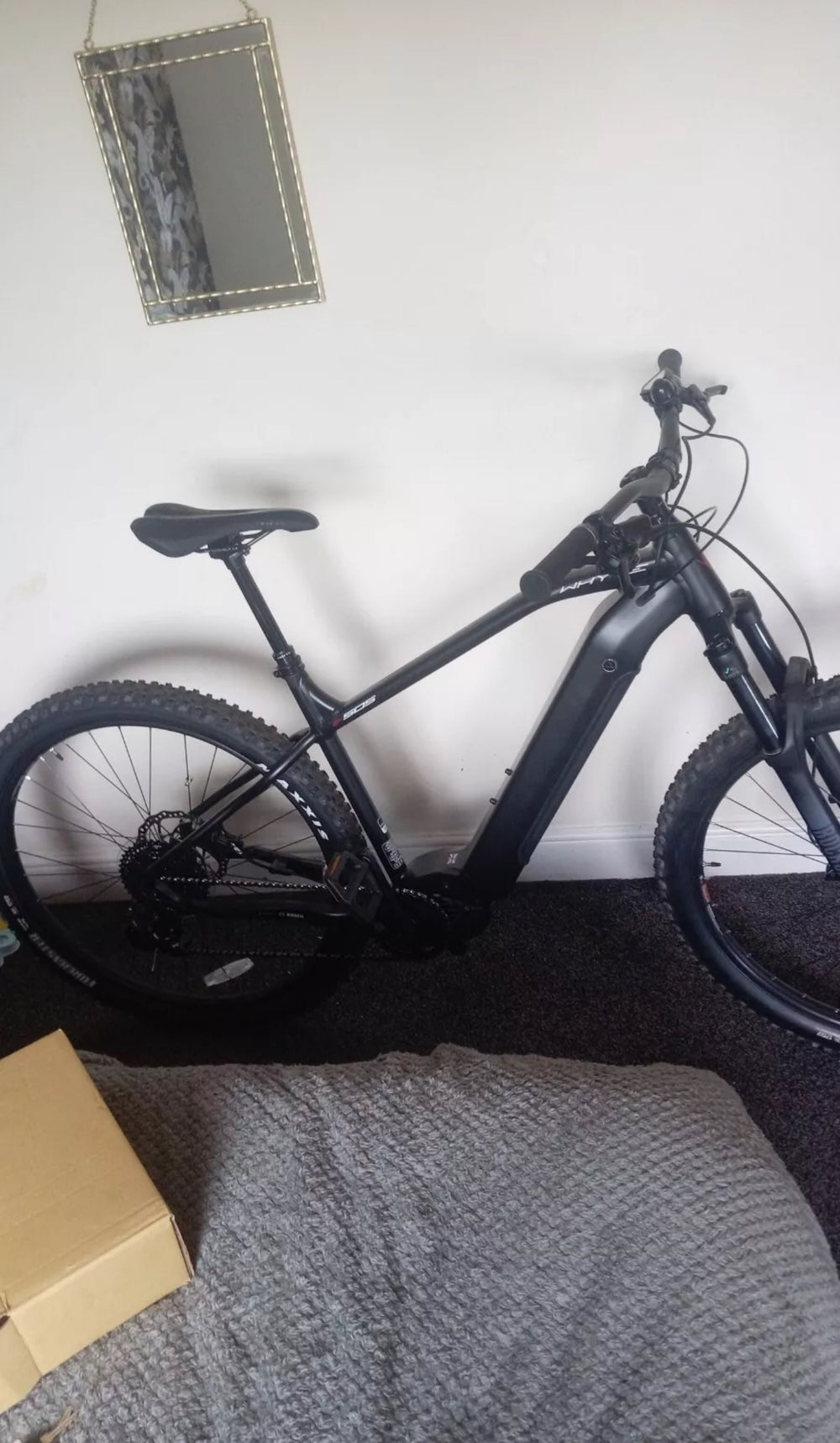 Whyte E-505 Hardtail Electric Mountain Bike 2022