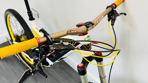 YT Industries YT Capra CF Pro Race Enduro SRAM GX BOS Hope