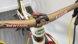 YT Industries YT Capra CF Pro Race Enduro SRAM GX BOS Hope
