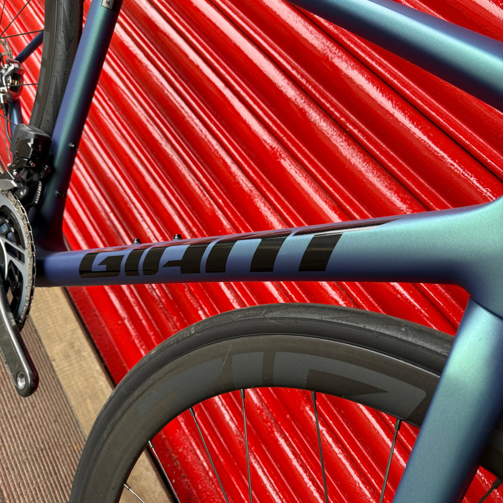 Giant TCR Advanced SL SRAM Red AXS Carbon Disc Road Bike - M 54cm