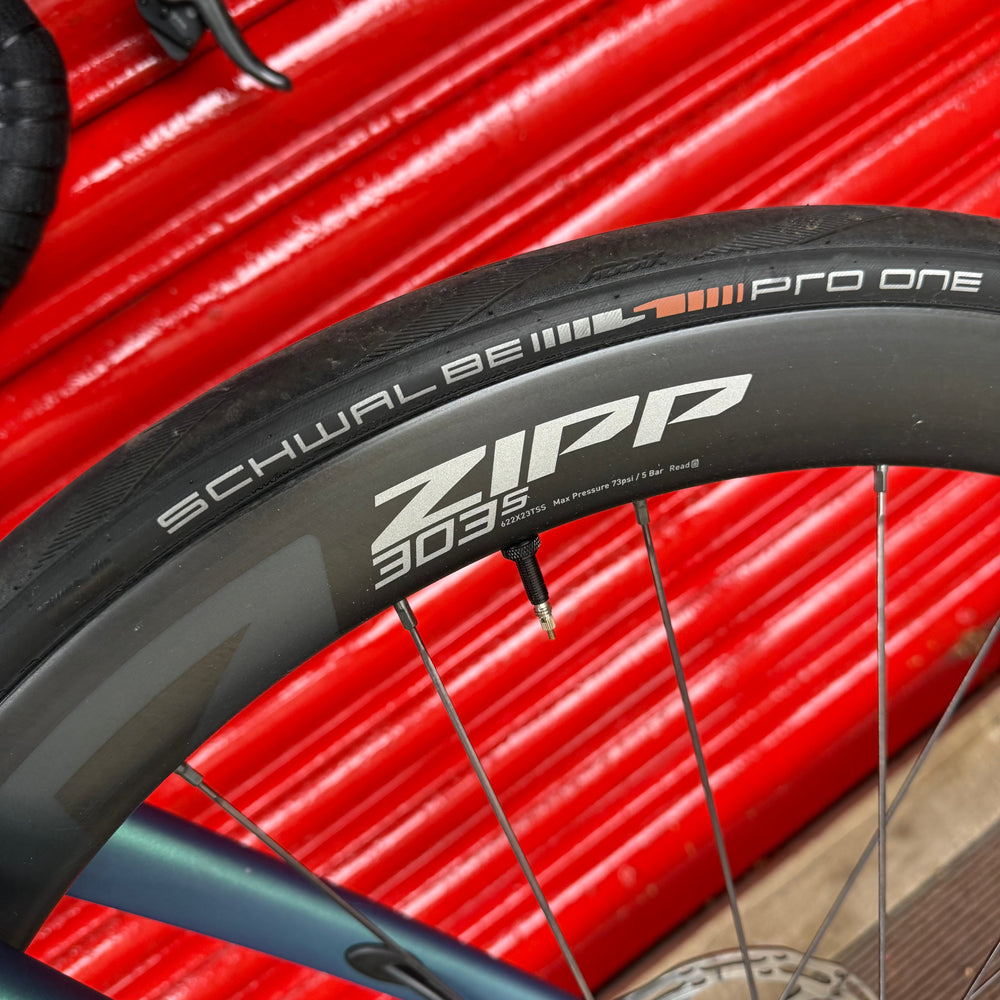 Giant TCR Advanced SL SRAM Red AXS Carbon Disc Road Bike - M 54cm