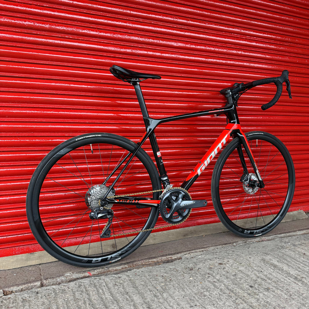 Giant TCR Advanced Pro Ultegra Di2 Carbon Disc Road Bike - ML 56cm