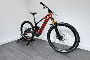 Mondraker Crafty RR 800Wh SRAM GX AXS Fox 38 2025