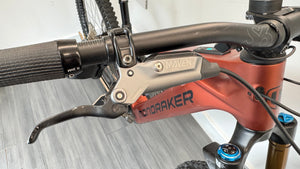 Mondraker Crafty RR 800Wh SRAM GX AXS Fox 38 2025