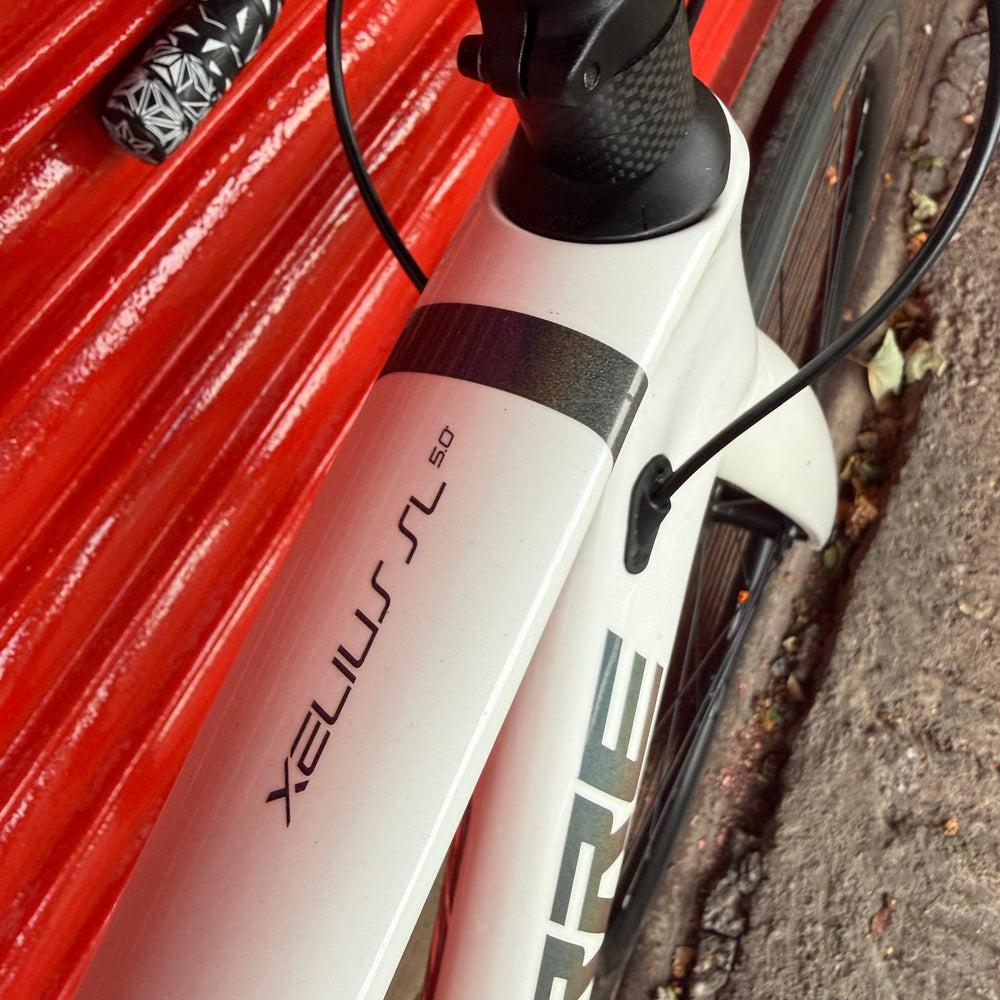 Lapierre Xelius SL 5.0 Shimano 105 Carbon Disc Road Bike - S 54cm