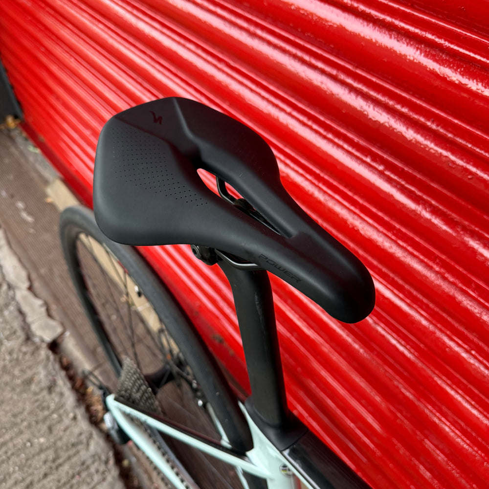 Specialized Roubaix Sport Shimano 105 Carbon Disc Road Bike - 49cm