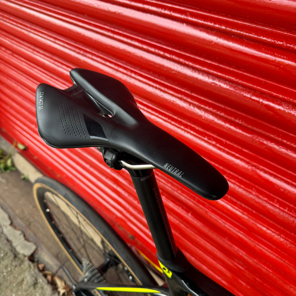 Giant Defy Advanced Pro Shimano 105 Carbon Disc Road Bike - L 58cm