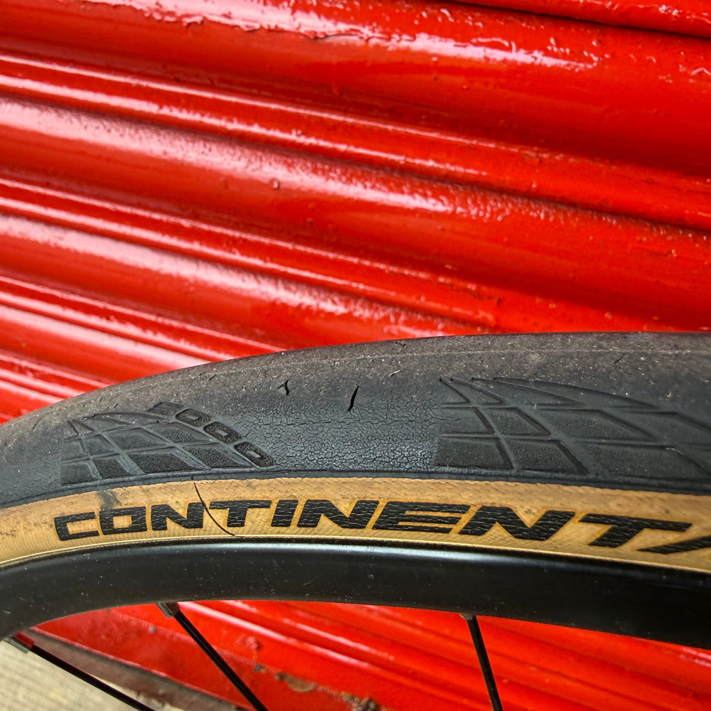 Giant Defy Advanced Pro Shimano 105 Carbon Disc Road Bike - L 58cm