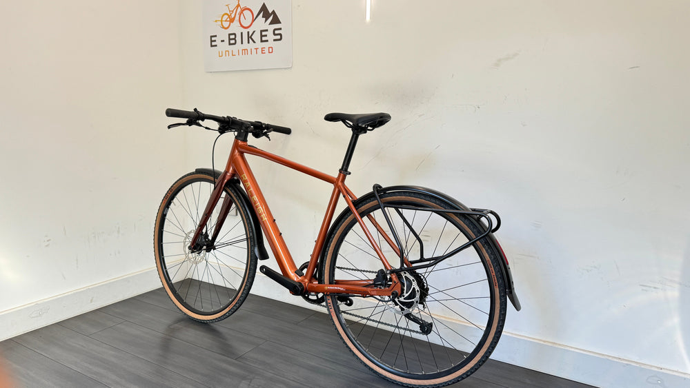 Raleigh Trace Copper Red Medium 50cm Hybrid bike RRP £1650 Only 30 miles