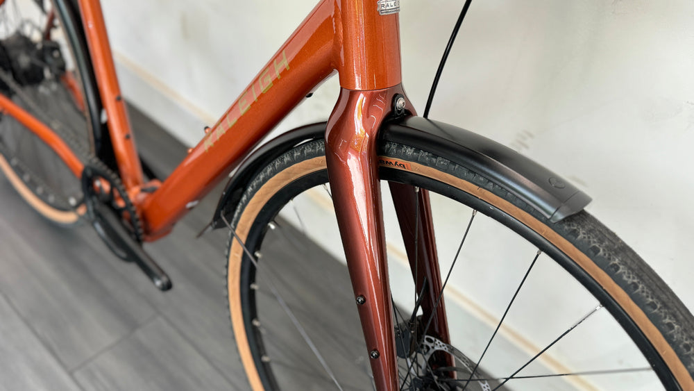 Raleigh Trace Copper Red Medium 50cm Hybrid bike RRP £1650 Only 30 miles