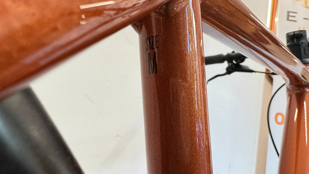 Raleigh Trace Copper Red Medium 50cm Hybrid bike RRP £1650 Only 30 miles