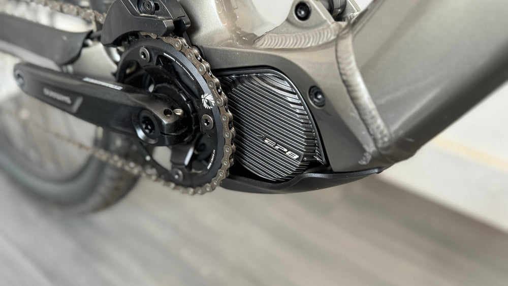 GT e-Force AMPe MTB Mountain Bike LARGE bike ONLY 12 miles 29er Yari forks