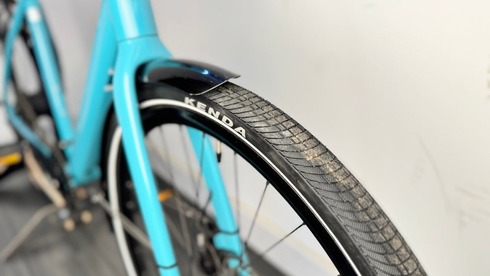 Orbea Vibe H30 Hybrid EBike LARGE Only 20 miles RRP £2200 Blue Excellent Panniers