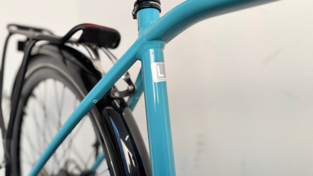 Orbea Vibe H30 Hybrid EBike LARGE Only 20 miles RRP £2200 Blue Excellent Panniers