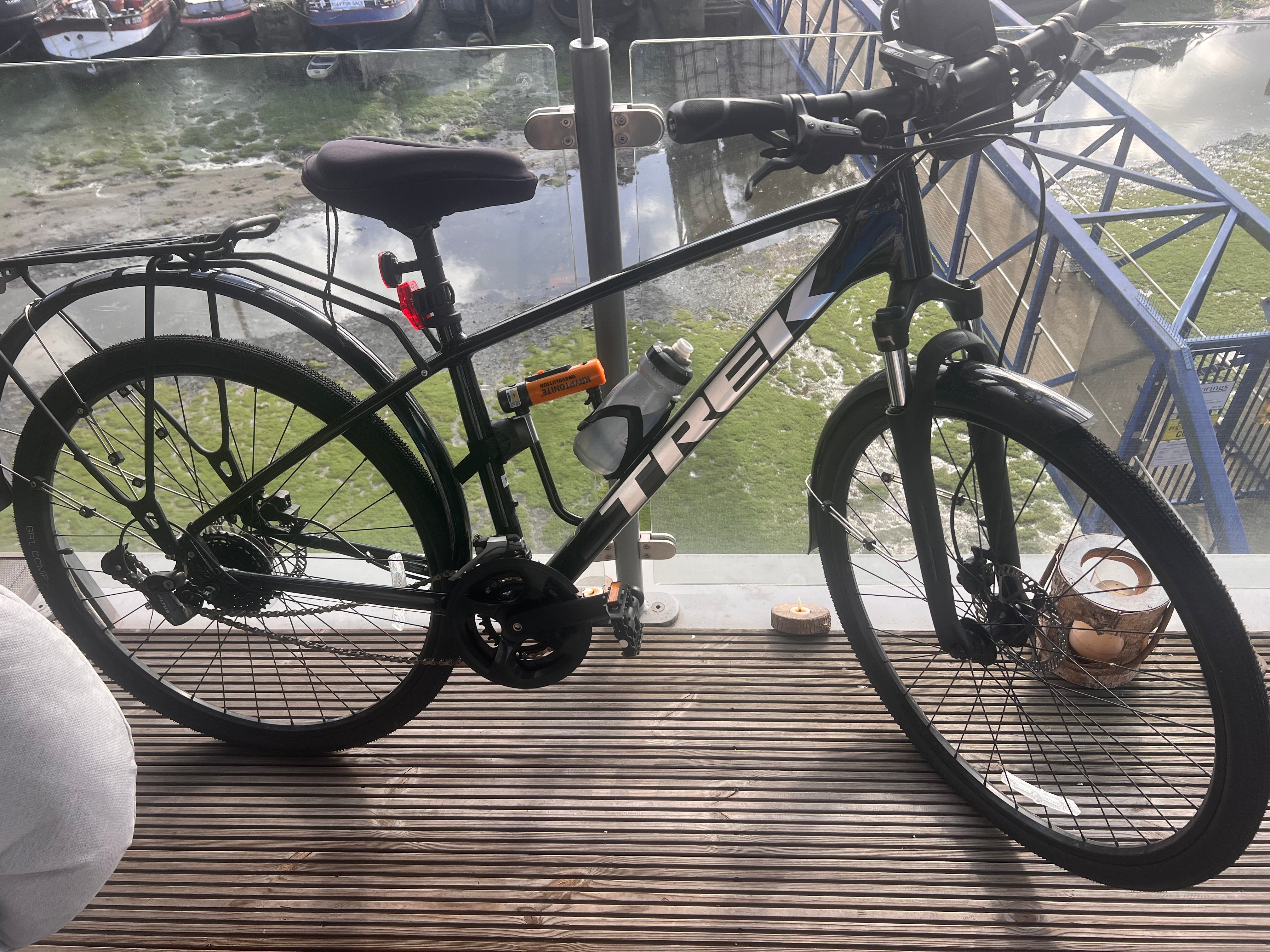 Second hand best sale trek mountain bikes