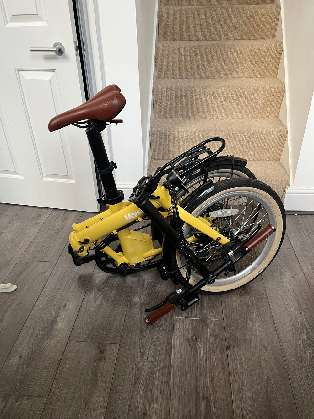 Mycle  Compact folding e-bike 2023